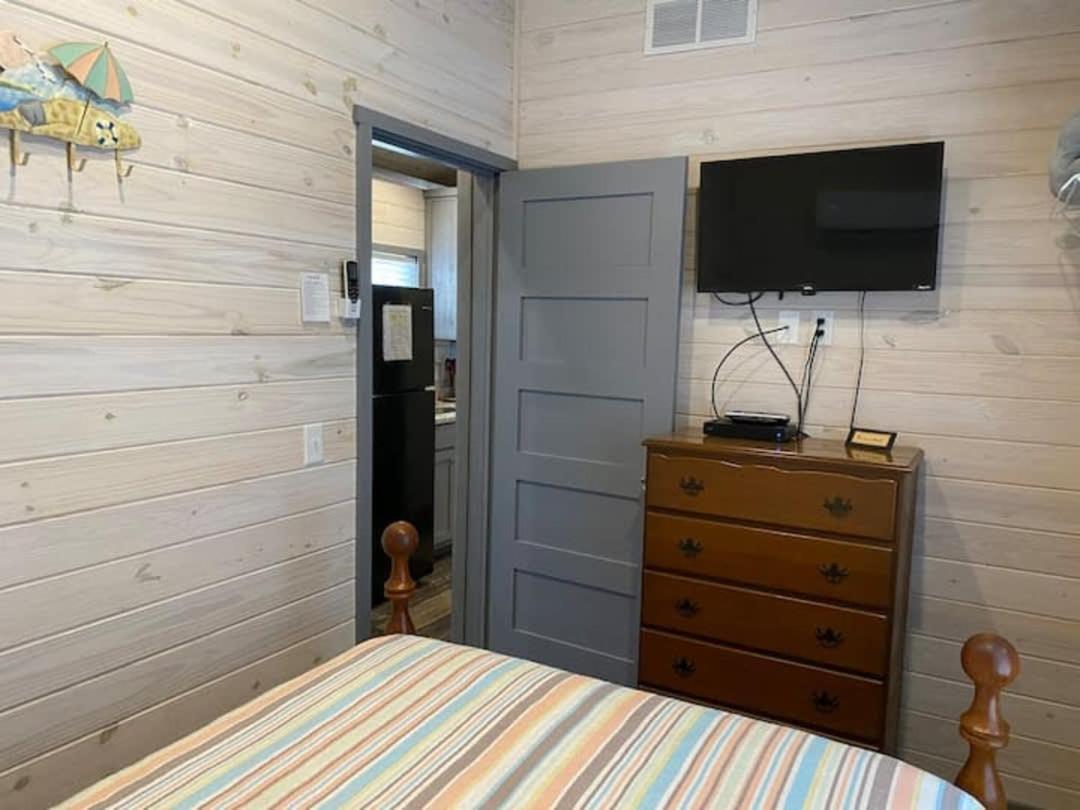Surf City 2Br Park Home With Waterfront View And Parking エクステリア 写真