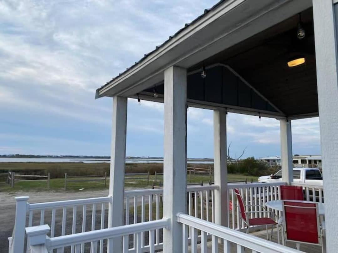 Surf City 2Br Park Home With Waterfront View And Parking エクステリア 写真