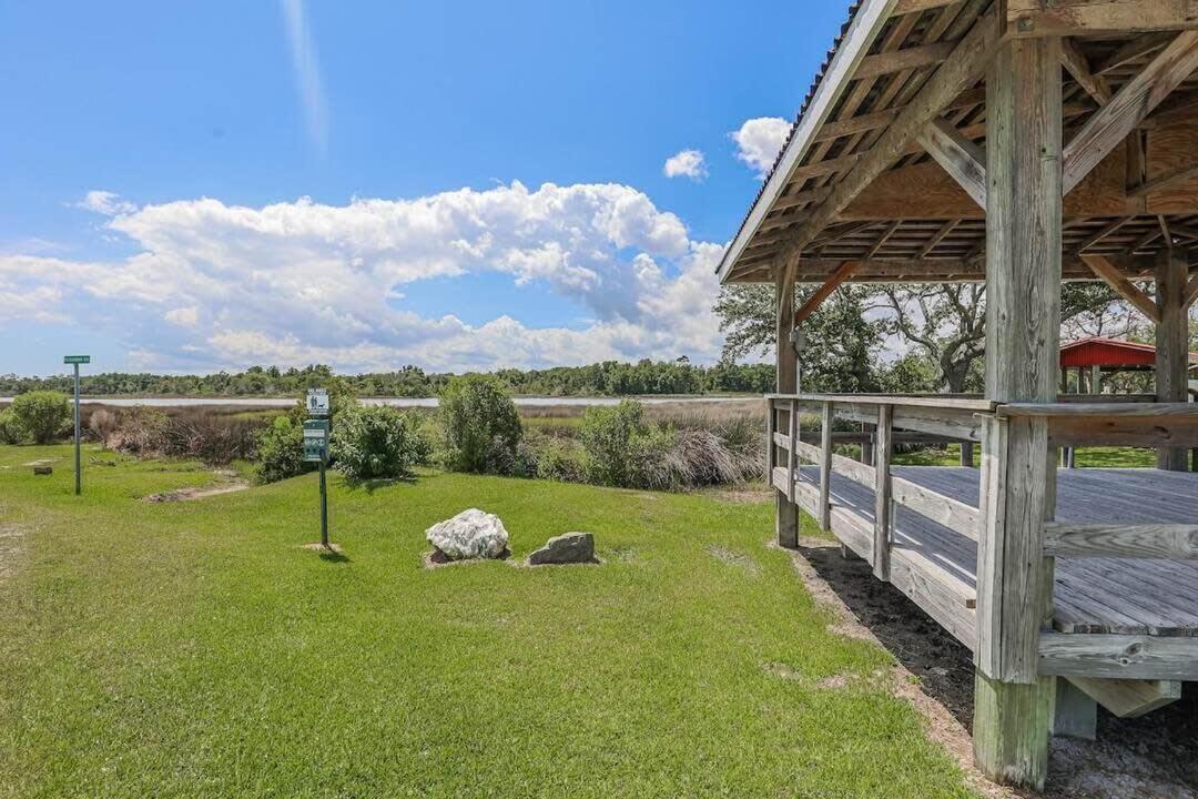 Surf City 2Br Park Home With Waterfront View And Parking エクステリア 写真